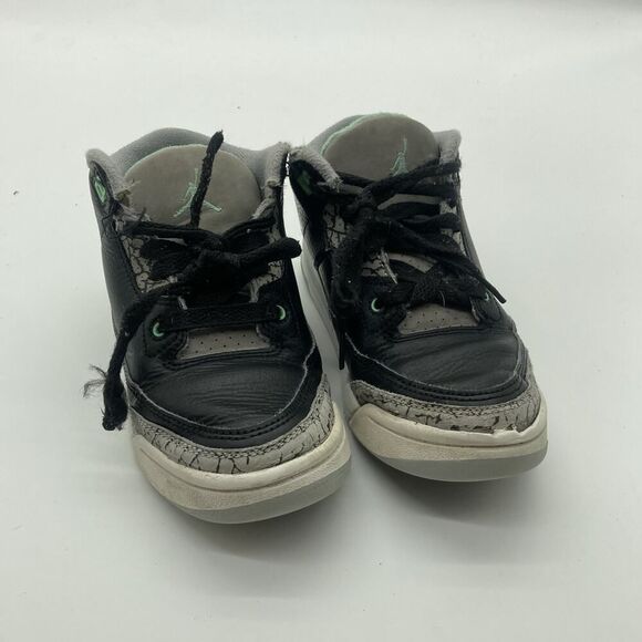 Size 1Y Nike Boys Air Jordan 3 Retro DM0966-031 Black Basketball Shoes Sneakers - Picture 10 of 10